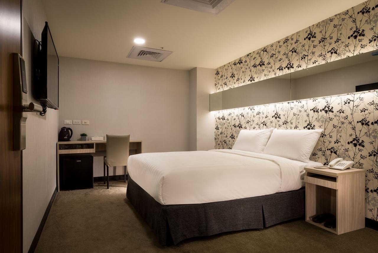 Urhome Hotel Taipei Exterior photo